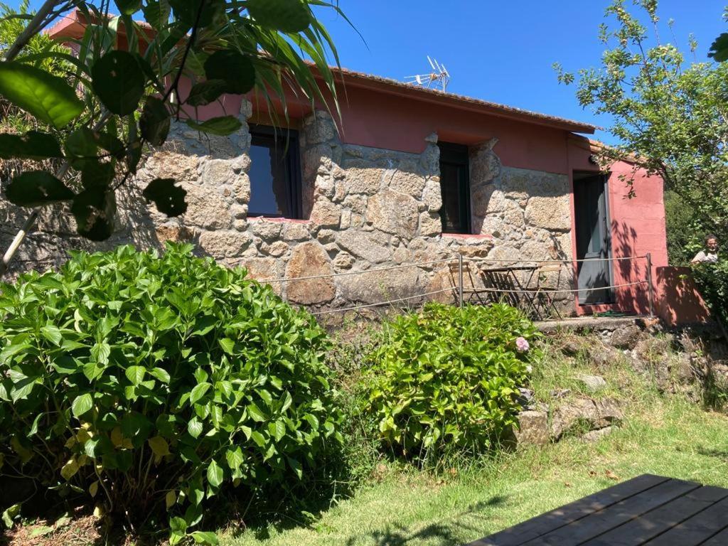 Muino. Pequena Casita Cerca De Playa America Nigrán Exterior foto